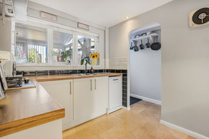 Kitchen- click for photo gallery